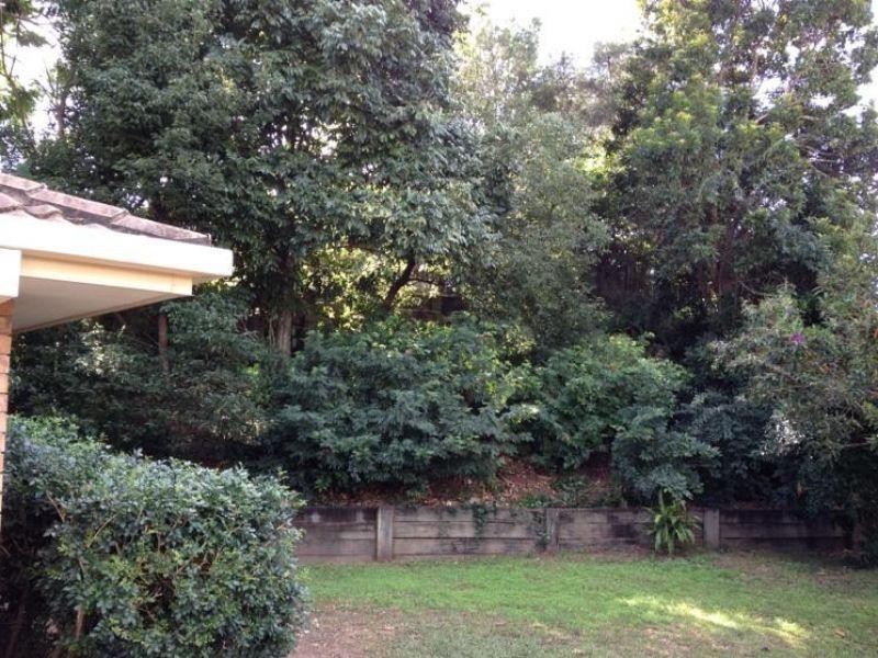 8 Michelangelo Cres, Mackenzie QLD 4156