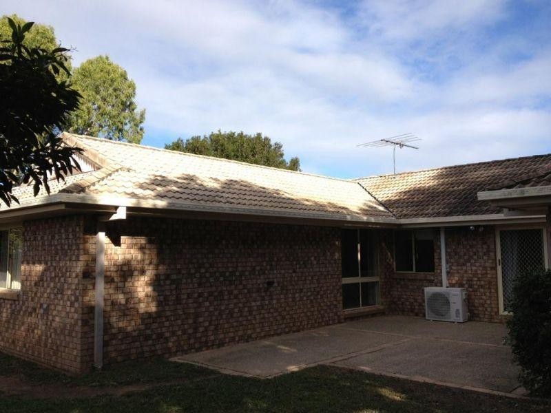 8 Michelangelo Cres, Mackenzie QLD 4156