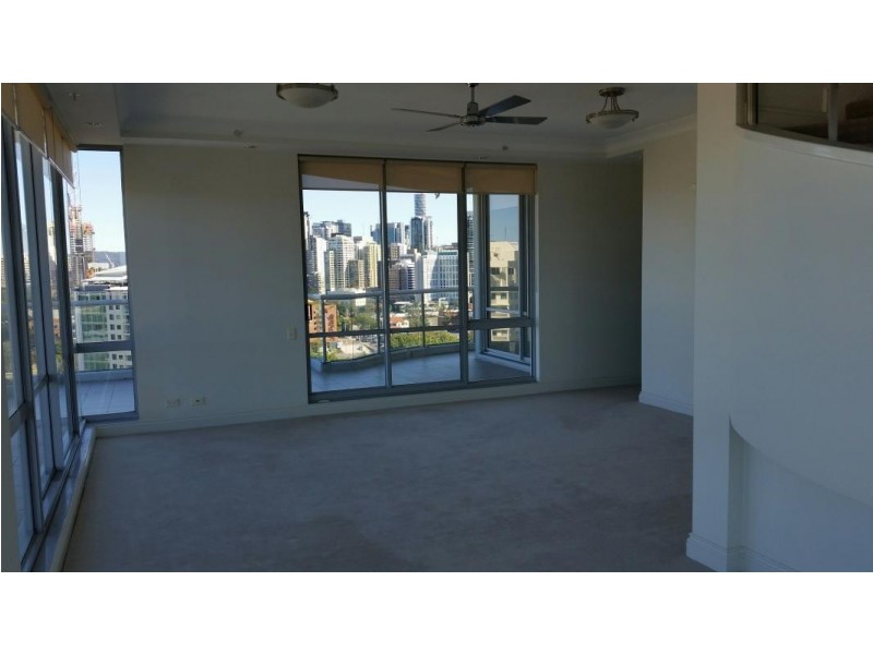 30 O`Connell Street, Kangaroo Point QLD 4169