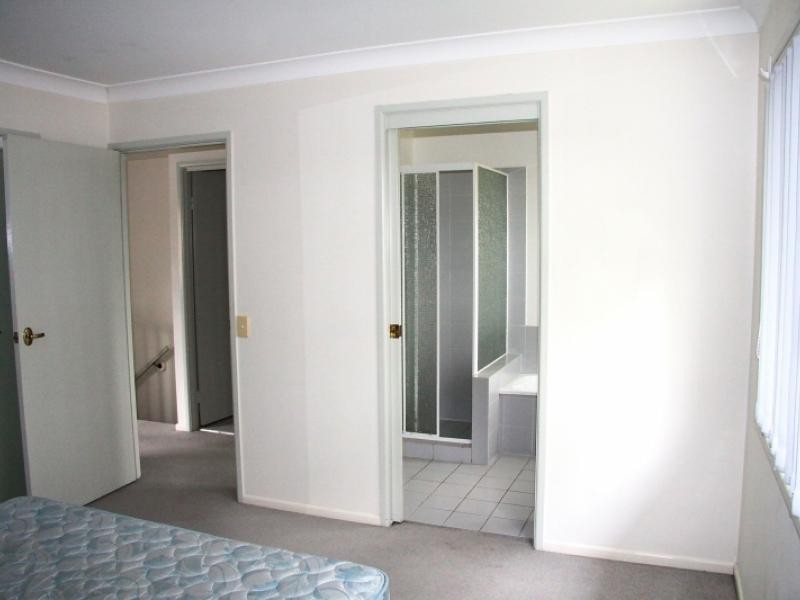 77 Nursery Ave, Runcorn QLD 4113