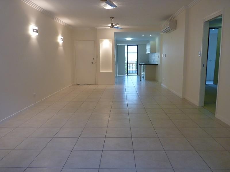 6-24 Henry Street, West End QLD 4810