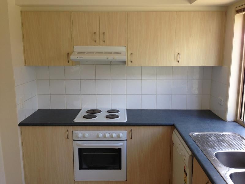 27 EPALA STREET, Carina QLD 4152