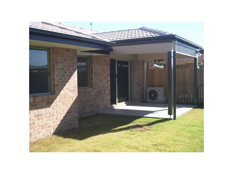 230 Pulgul St, Urangan QLD 4655