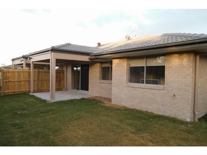 230 Pulgul St, Urangan QLD 4655