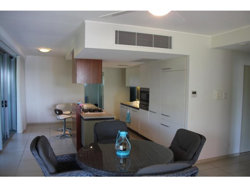 1204/6 Mariners Drive, Townsville City QLD 4810