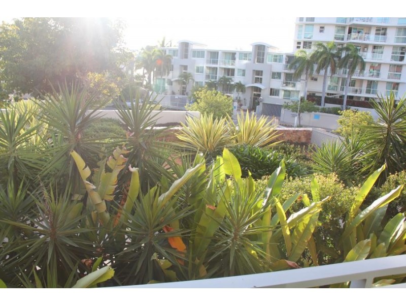 1204/6 Mariners Drive, Townsville City QLD 4810