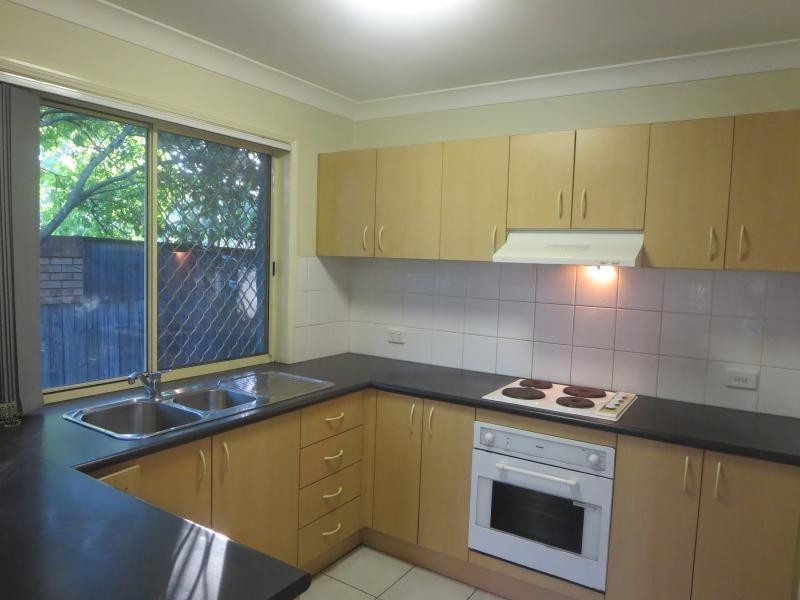 27/11 Oakmont Avenue, Oxley QLD 4075