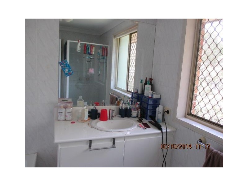 32 Riverview Rd, Nerang QLD 4211