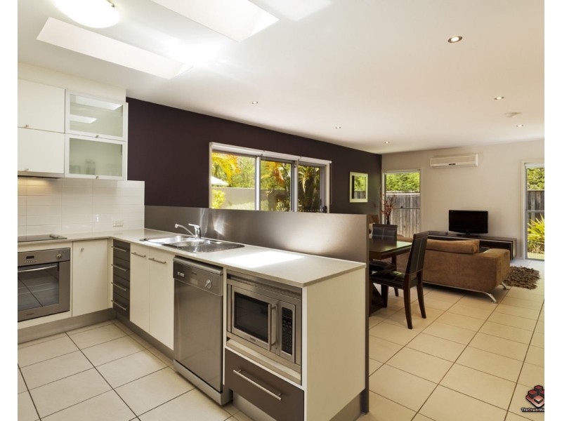 34/80 Moolyyir Steet, Urangan QLD 4655