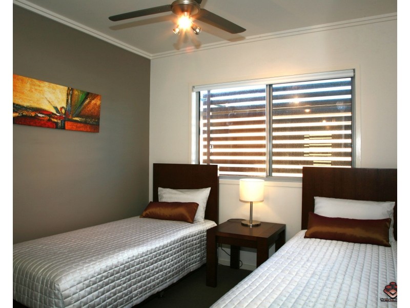 34/80 Moolyyir Steet, Urangan QLD 4655