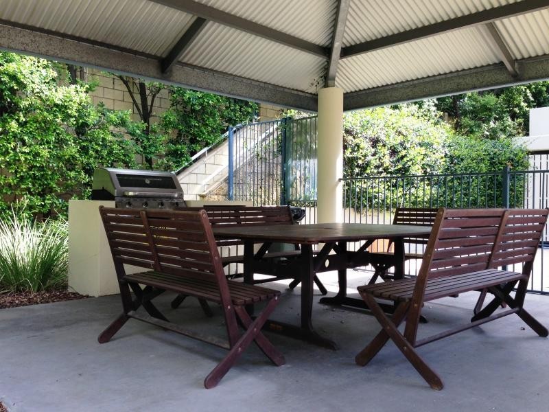34/38 Vincent Street, Indooroopilly QLD 4068