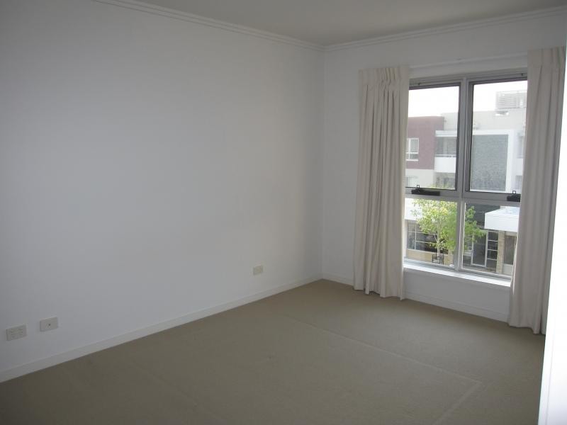 61/2 Arbour Avenue, Robina QLD 4226