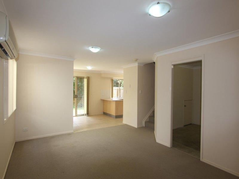 29 Johnston Street, Carina QLD 4152