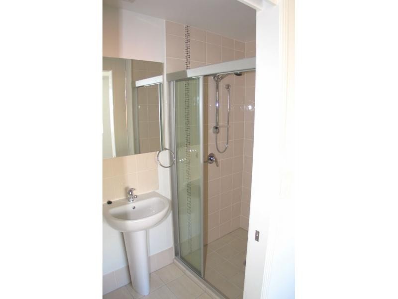 16 Wren, Bowen Hills QLD 4006