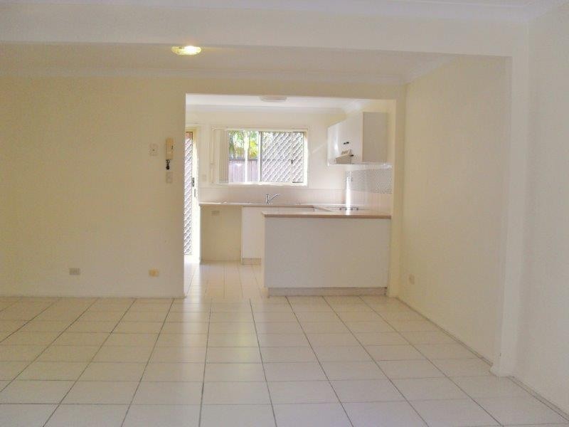 31 / 60 Whitby, Southport QLD 4215