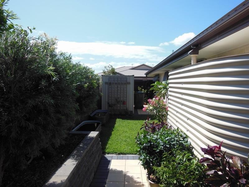 230 Pulgul St, Urangan QLD 4655