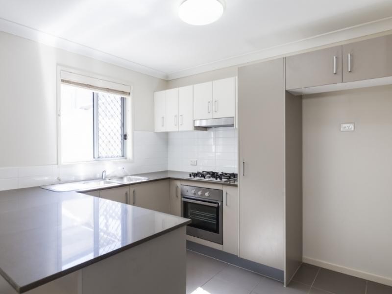 12/2 Diamantina Street, Calamvale QLD 4116