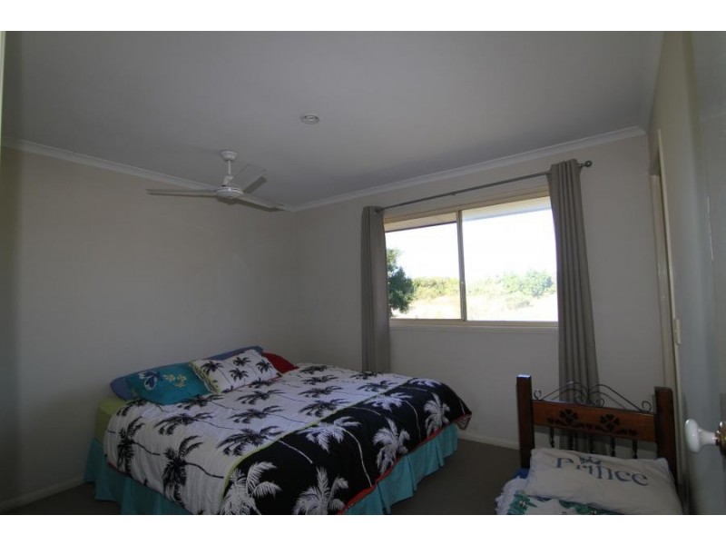643 Pine Ridge Road, Biggera Waters QLD 4216