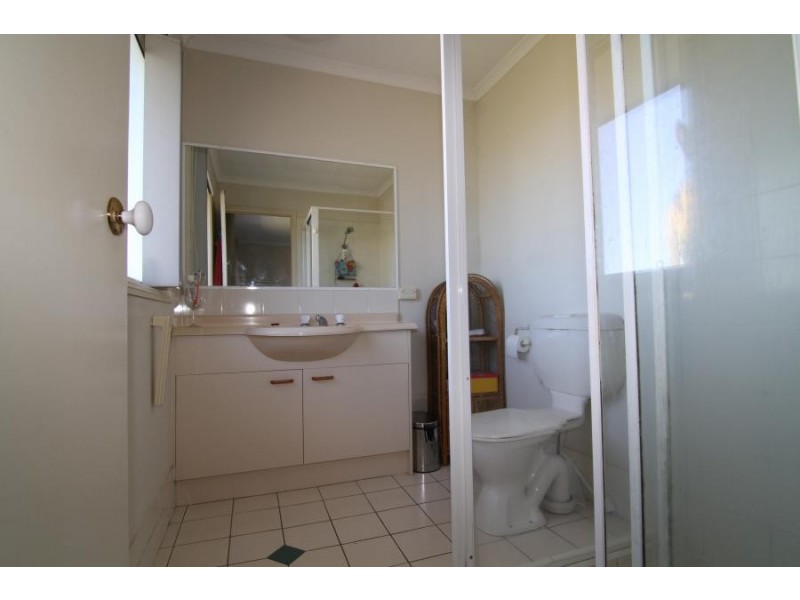 643 Pine Ridge Road, Biggera Waters QLD 4216