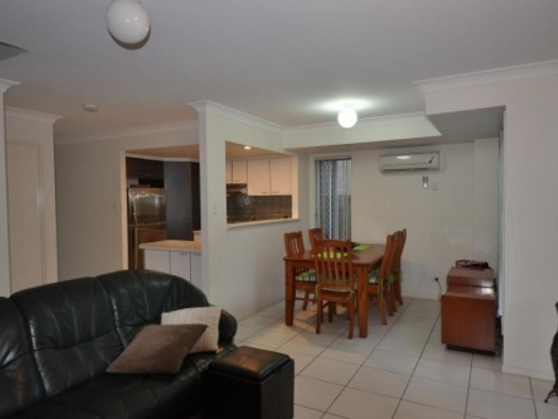 130 Jutland Street, Oxley QLD 4075