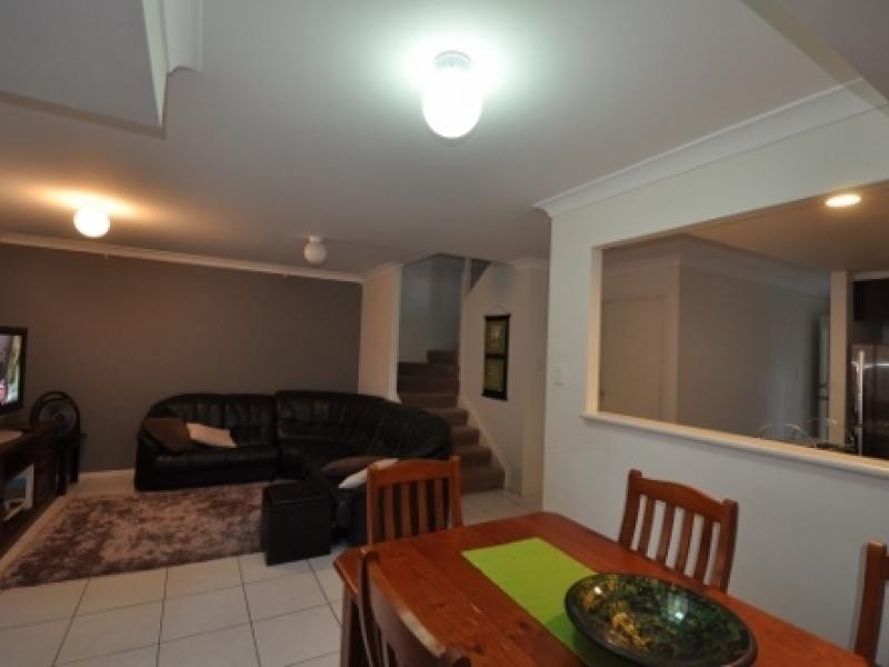 130 Jutland Street, Oxley QLD 4075