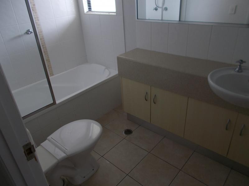 93-95 McLeod Street, Cairns QLD 4870