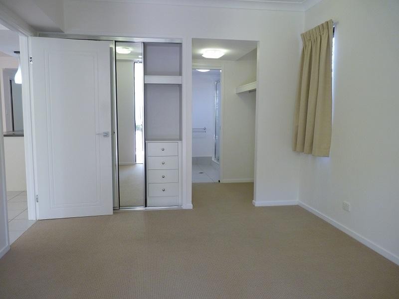 1 / 6-24 Henry Street, West End QLD 4810
