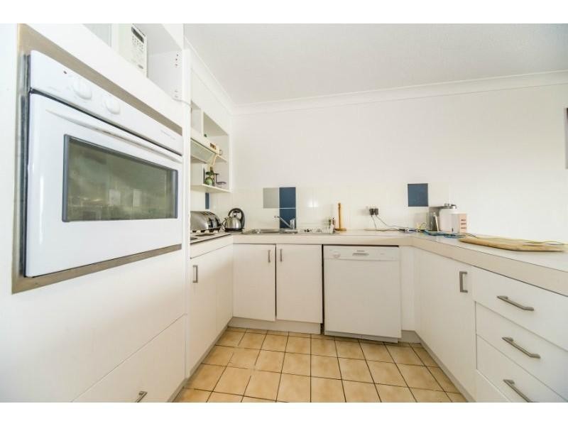 22 Jennifer Ave, Runaway Bay QLD 4216