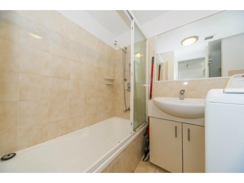 22 Jennifer Ave, Runaway Bay QLD 4216