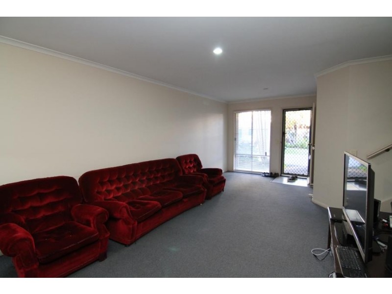 643 Pine Ridge Road, Biggera Waters QLD 4216