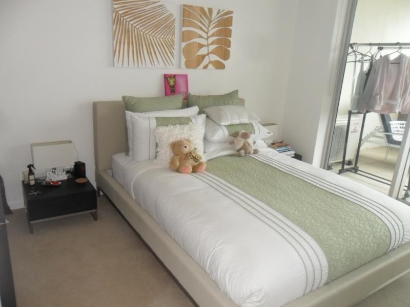 46 / 53 Darrambal, Chevron Island QLD 4217