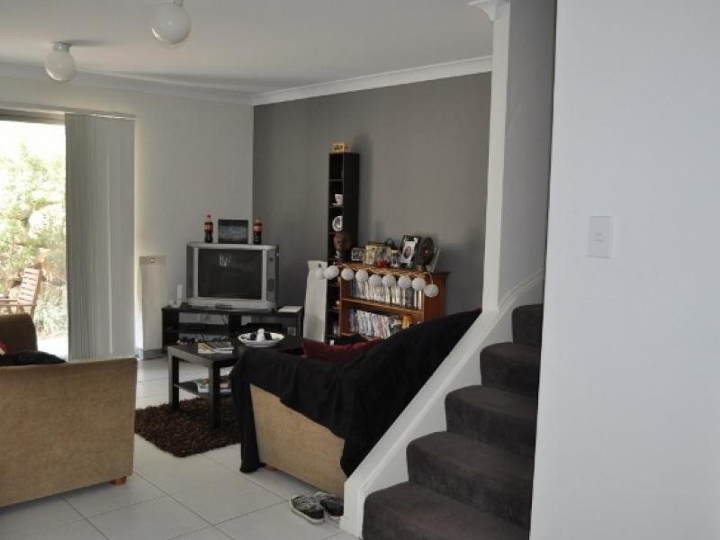 130 Jutland Street, Oxley QLD 4075