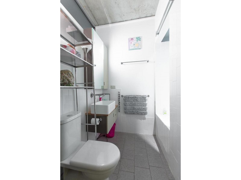 G002 / 8 Skyring Terrace, Teneriffe QLD 4005