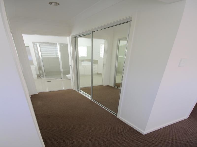 27 / 57 Charles Canty Drive, Wellington Point QLD 4160