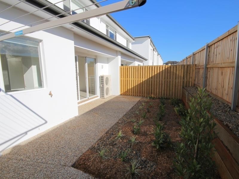 27 / 57 Charles Canty Drive, Wellington Point QLD 4160