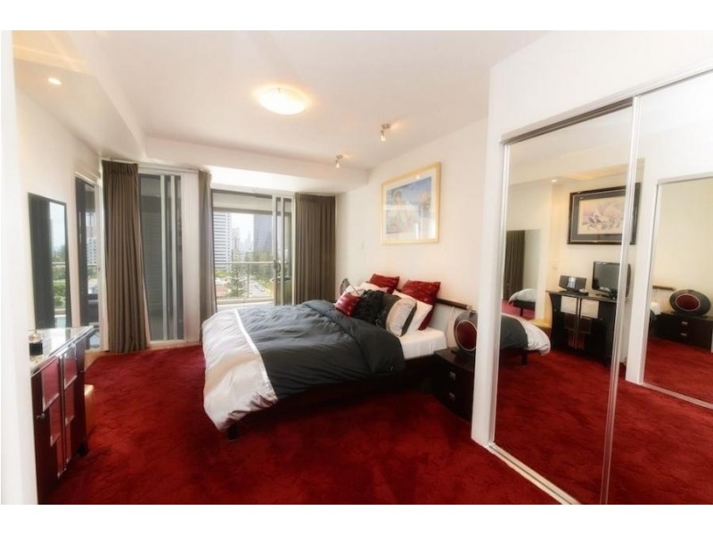 19 Mermaid Ave, Mermaid Beach QLD 4218
