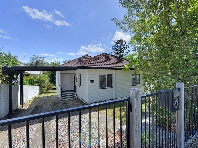 170 Macrossan Avenue, Norman Park QLD 4170