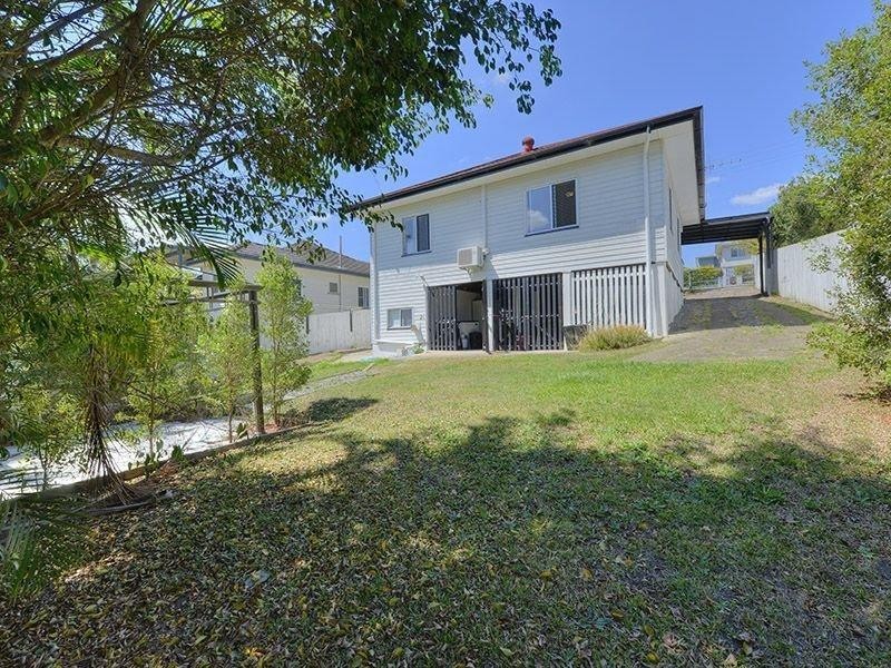 170 Macrossan Avenue, Norman Park QLD 4170