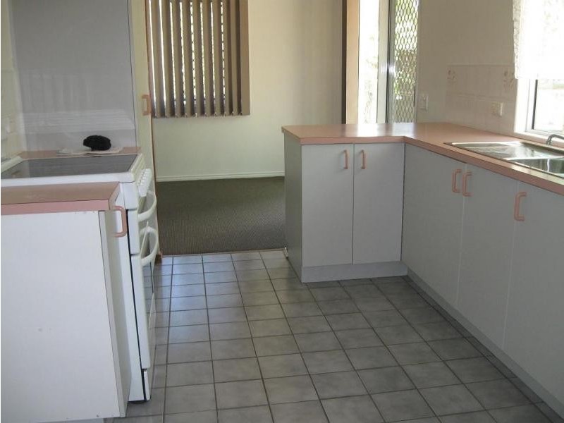 6B Silkwood Drive, Urangan QLD 4655