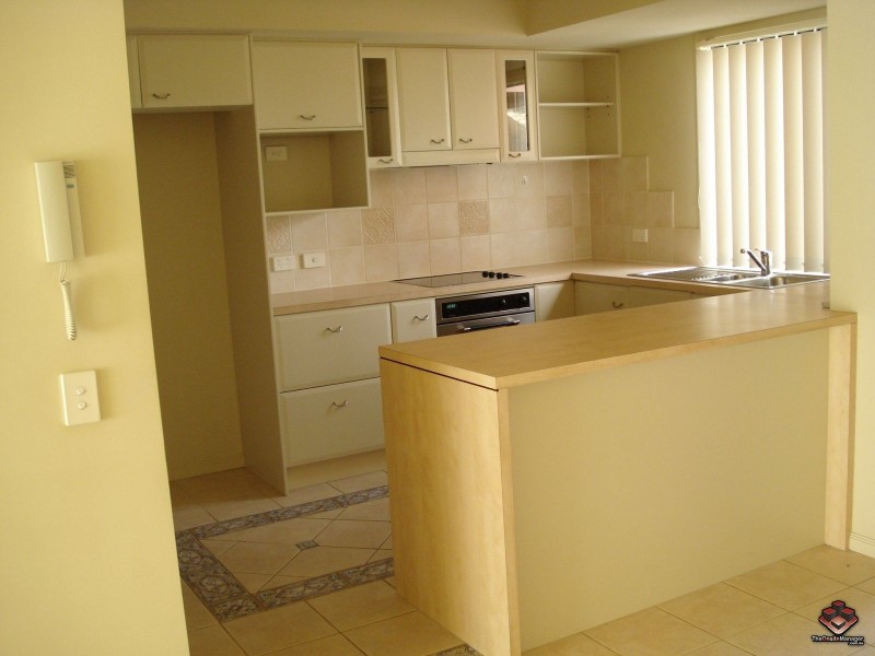 20 Fairway Drive, Clear Island Waters QLD 4226