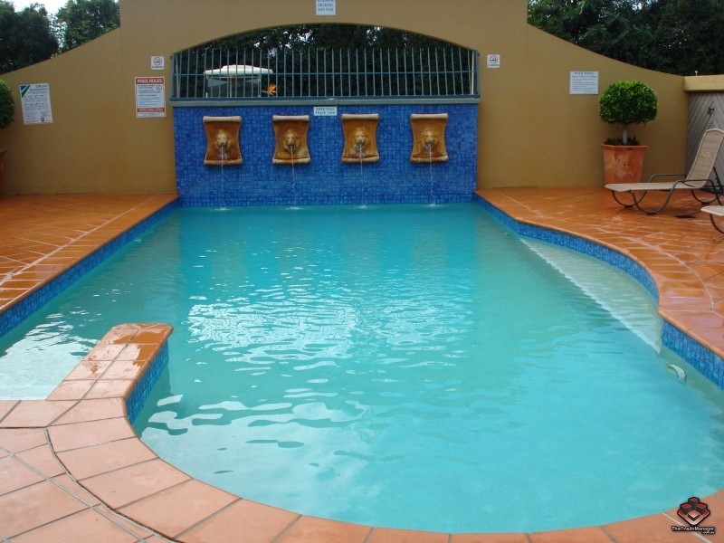 20 Fairway Drive, Clear Island Waters QLD 4226