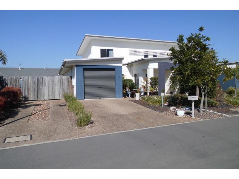 28/230 Pulgul St, Urangan QLD 4655