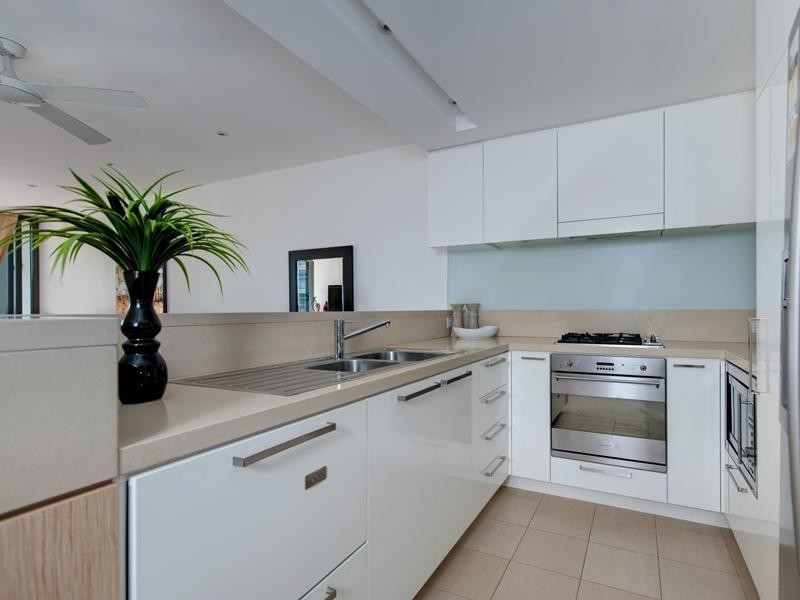 323 Bayview, Hollywell QLD 4216