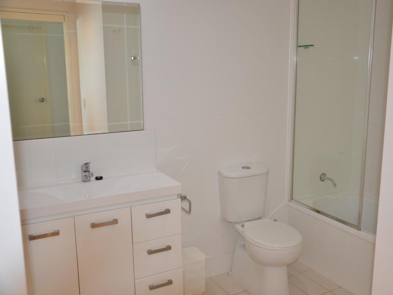 012/28 Ferry Rd, West End QLD 4101