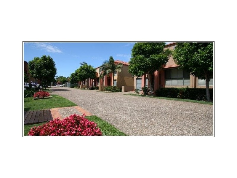 1 / 20 Fairway Drive, Clear Island Waters QLD 4226