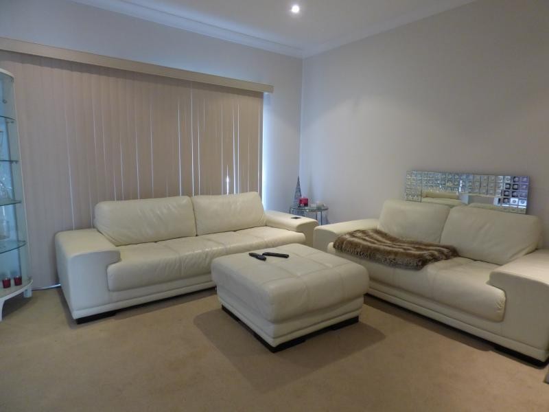 2107 / 16 Surbiton Court, Carindale QLD 4152