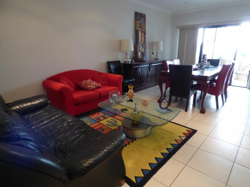 2107 / 16 Surbiton Court, Carindale QLD 4152