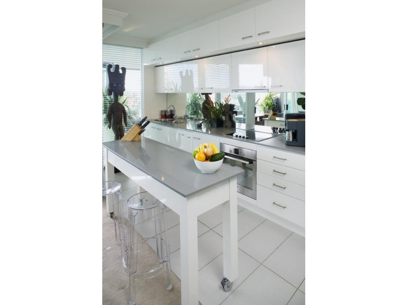 84 Lambert St, Kangaroo Point QLD 4169