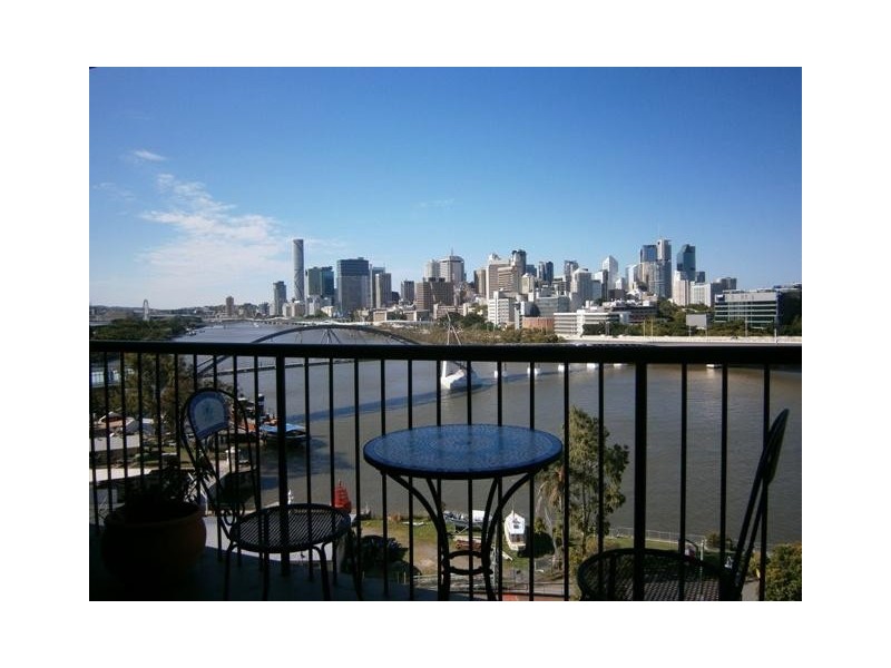 28 / 21 Dock St, South Brisbane QLD 4101