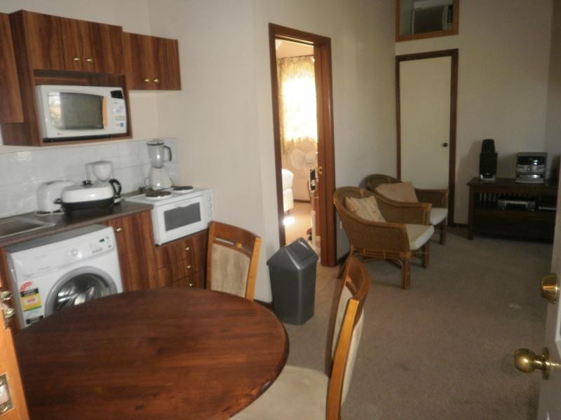 14 Barrett St, Robertson QLD 4109